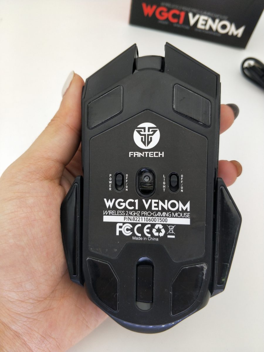 【開箱】2020電競滑鼠推薦FANTECH WGC1只要750元 充電式無線滑鼠、有RBG燈效、還免換電池!◎ - 有線無線雙用滑鼠 - 敗家達人推薦