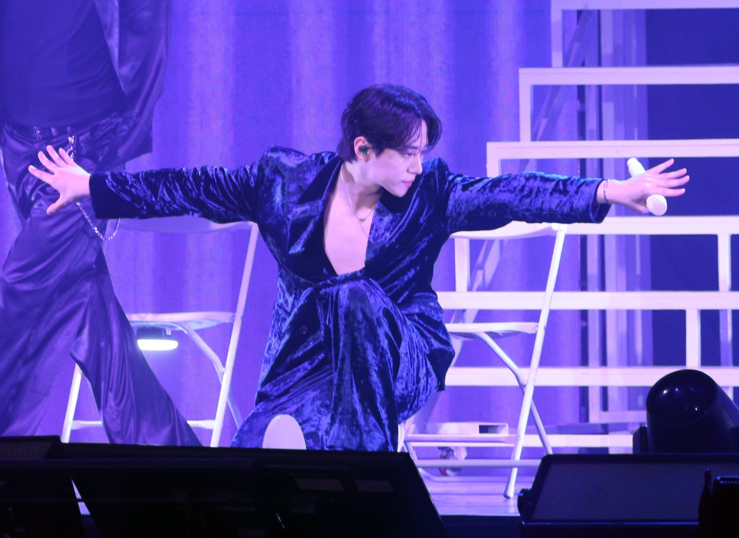一手包辦詞曲創作沒問題!實力派韓團2PM「全才帝王」李俊昊連兩天開唱! - 李俊昊帥, Frozen Heart, 毒:On my mind, 025台南好YOUNG - 敗家達人推薦