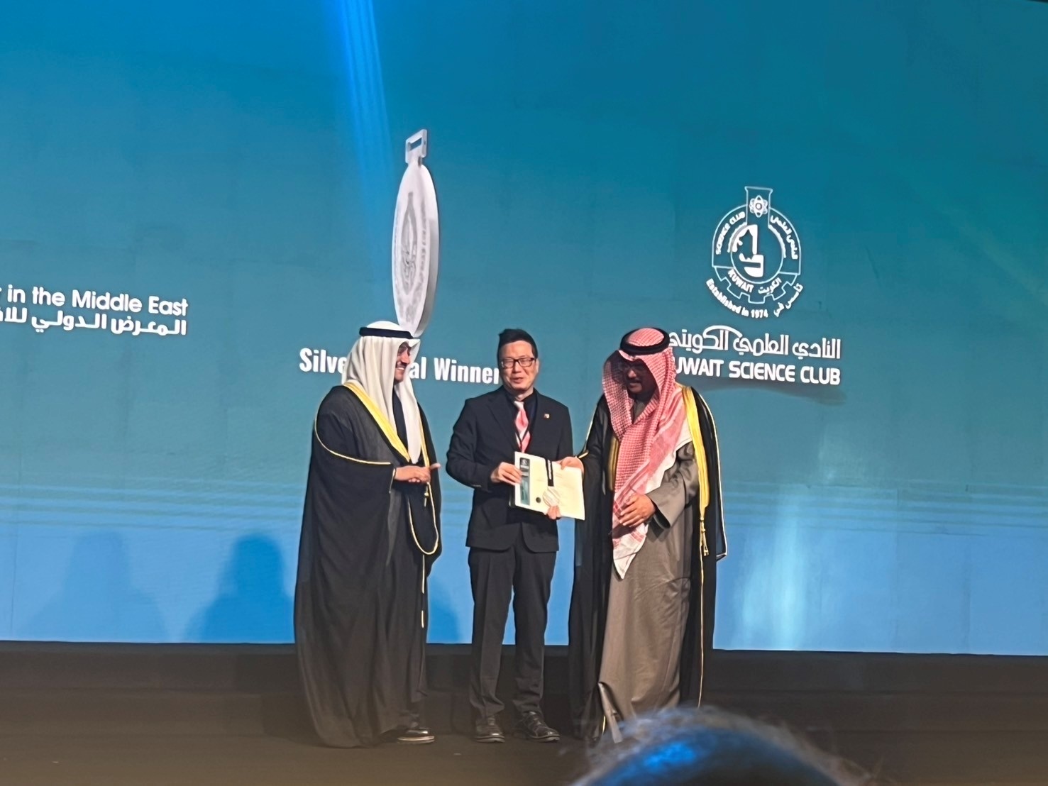 熱銷破1000萬盒！東森獨家保健品「萬壽元蚓激酶」勇奪科威特最佳發明獎 - 萬壽元蚓激酶, 中東科威特國際發明展, 最佳發明獎 - 敗家達人推薦