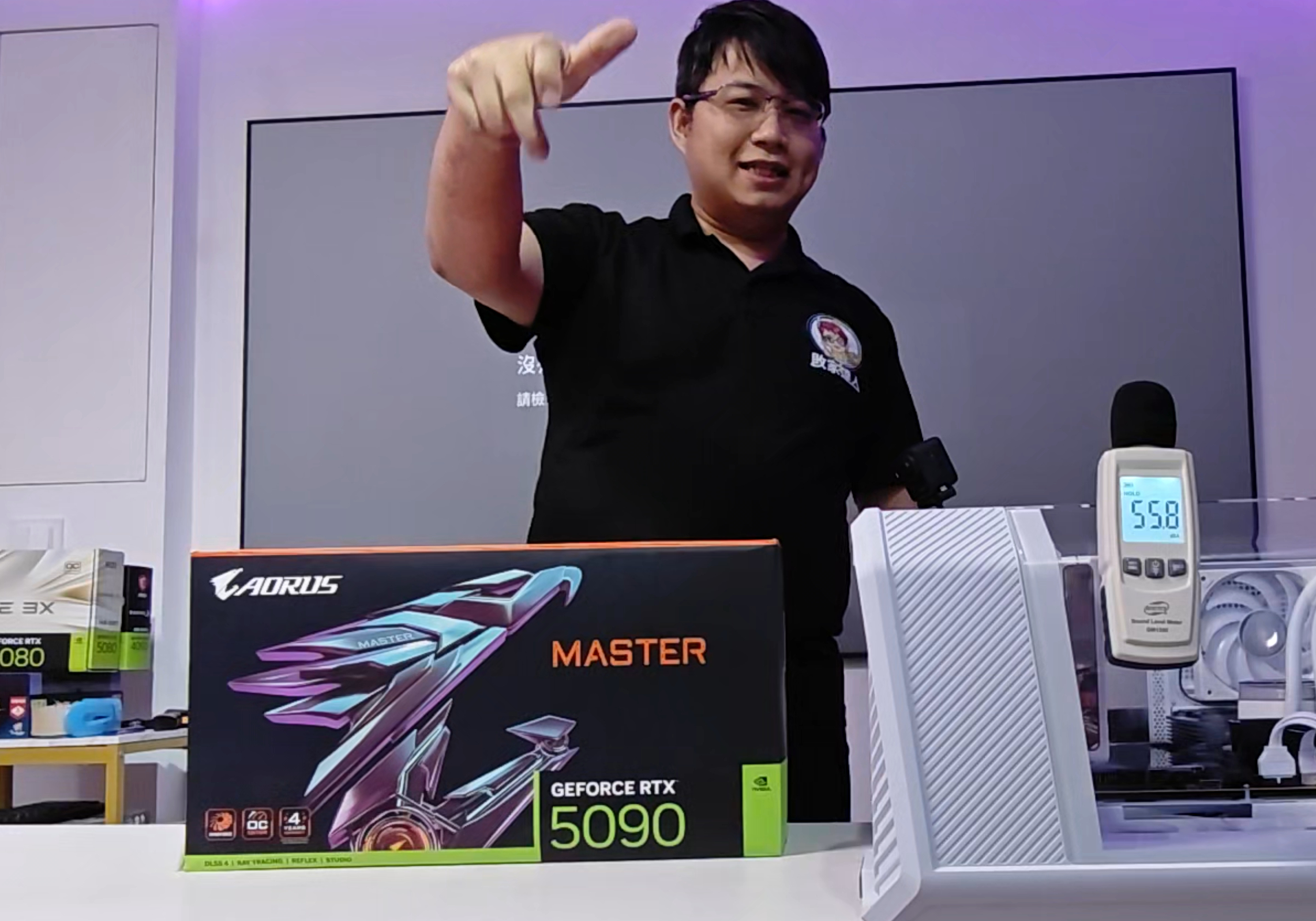 高階5090崩盤下跌1萬5！技嘉AORUS RTX5090 MASTER 只剩7萬6入手！ - 開箱, 顯示卡, 技嘉, 敗家輝哥, RTX5090, 技嘉AORUS 5090 MASTER, MASTER, AORUS RTX5090 MASTER - 敗家達人推薦