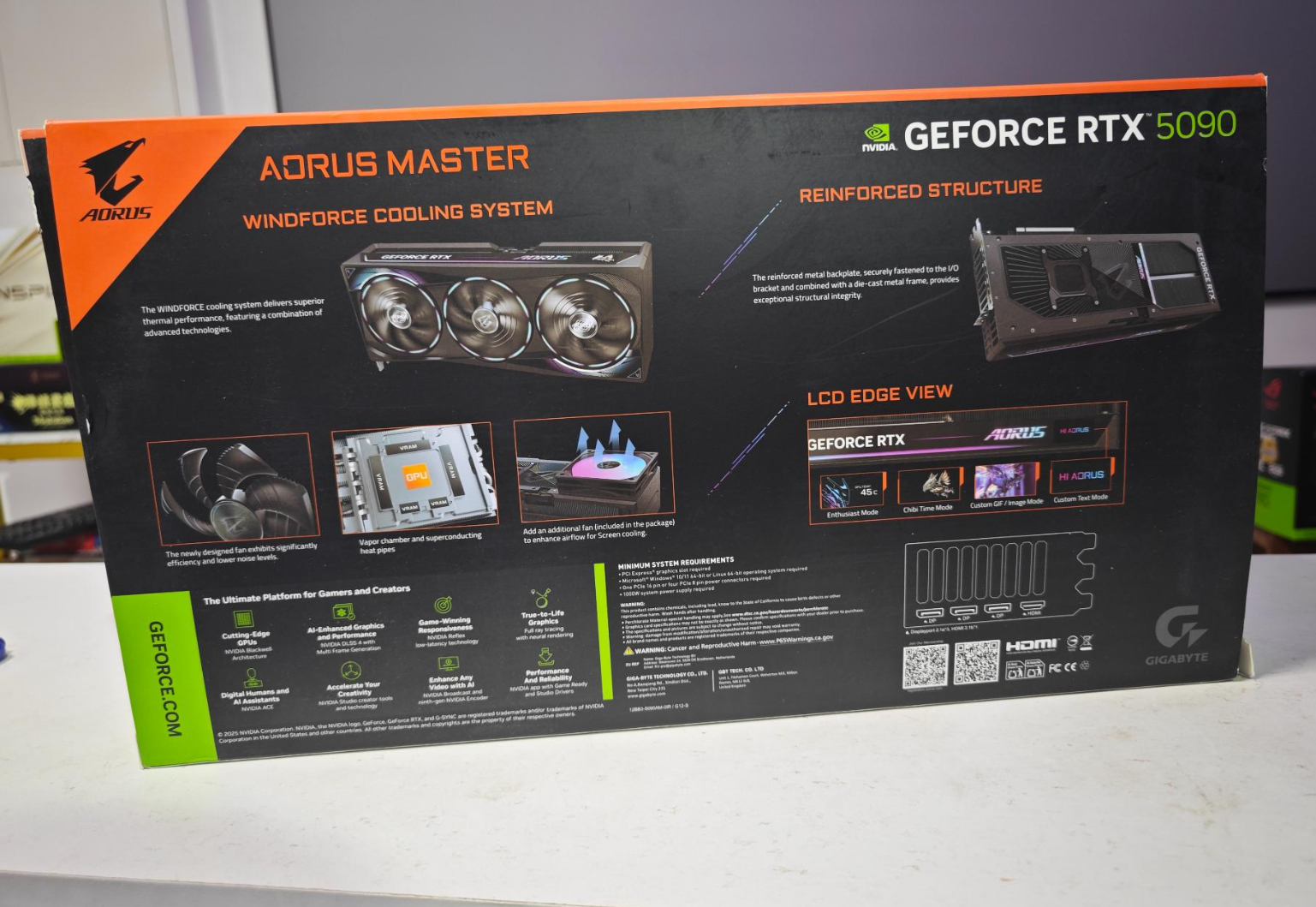 高階5090崩盤下跌1萬5！技嘉AORUS RTX5090 MASTER 只剩7萬6入手！ - 開箱, 顯示卡, 技嘉, 敗家輝哥, RTX5090, 技嘉AORUS 5090 MASTER, MASTER, AORUS RTX5090 MASTER - 敗家達人推薦