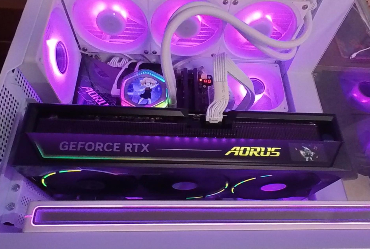 高階5090崩盤下跌1萬5！技嘉AORUS RTX5090 MASTER 只剩7萬6入手！ - 開箱, 顯示卡, 技嘉, 敗家輝哥, RTX5090, 技嘉AORUS 5090 MASTER, MASTER, AORUS RTX5090 MASTER - 敗家達人推薦