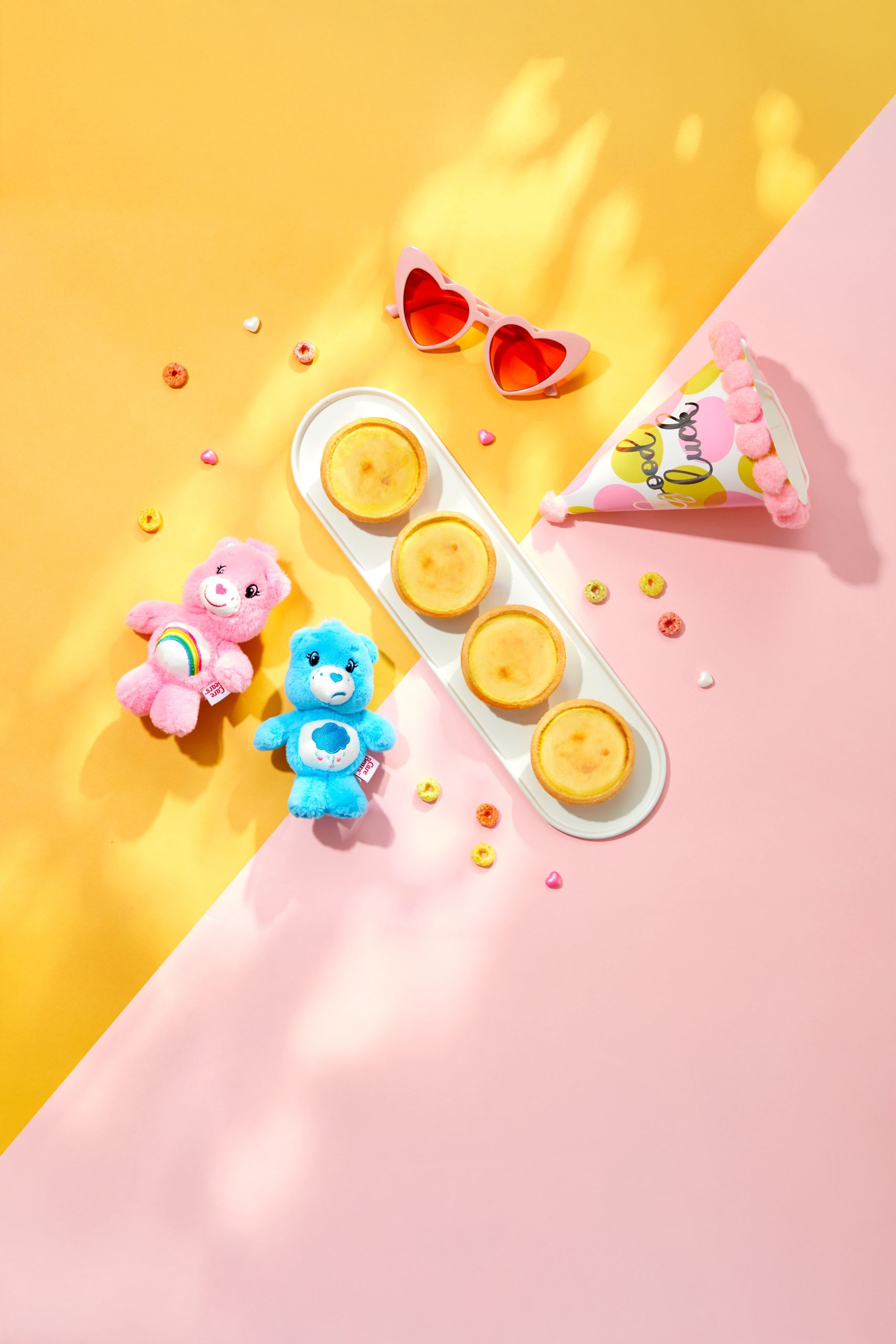 肯德基蛋撻系列攜手Care Bears萌翻登場！限量熊熊掛飾包盲盒開搶、熱潮再起！ - 肯德基, Care Bears, 冰心蛋撻風味冰淇淋 - 敗家達人推薦