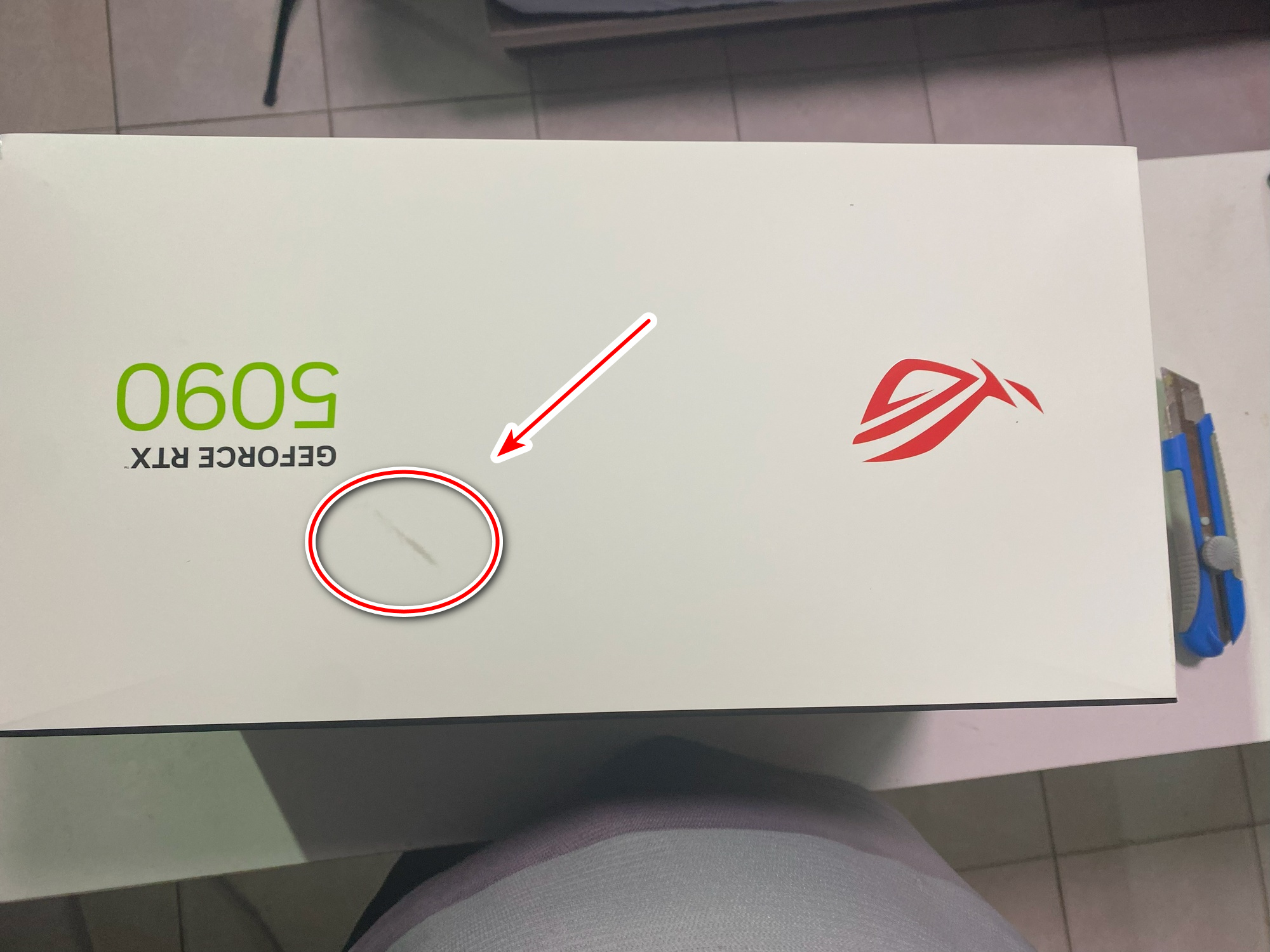 德亞啟動失敗，全新ASUS RTX5090 夜神水冷，核心被偷開箱，退貨退款教學。 Amazon asus RTX 5090 LC – Core Missing! - NVIDIA, 敗家輝哥, 亞馬遜, Amazon, RTX5090, 亞馬遜台灣退貨, 退貨快遞推薦 - 敗家達人推薦