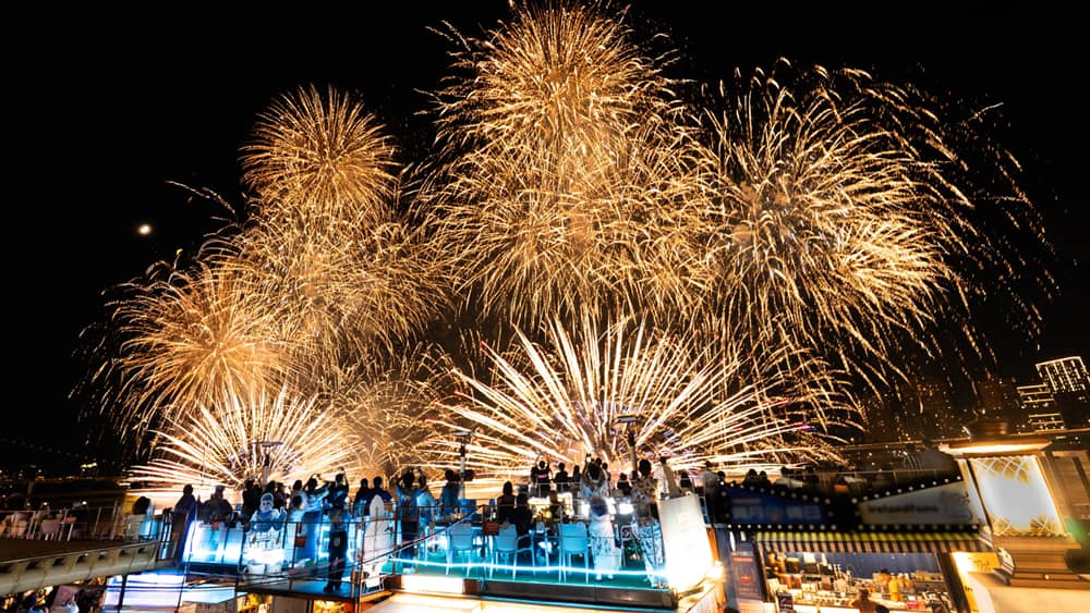 60萬人擠爆大稻埕！《寒霜啟示錄》煙火節成今夏最凍感盛典 - 寒霜啟示錄, Century, 杰遊, Whiteout Survival, 寒霜煙火節 - 敗家達人推薦