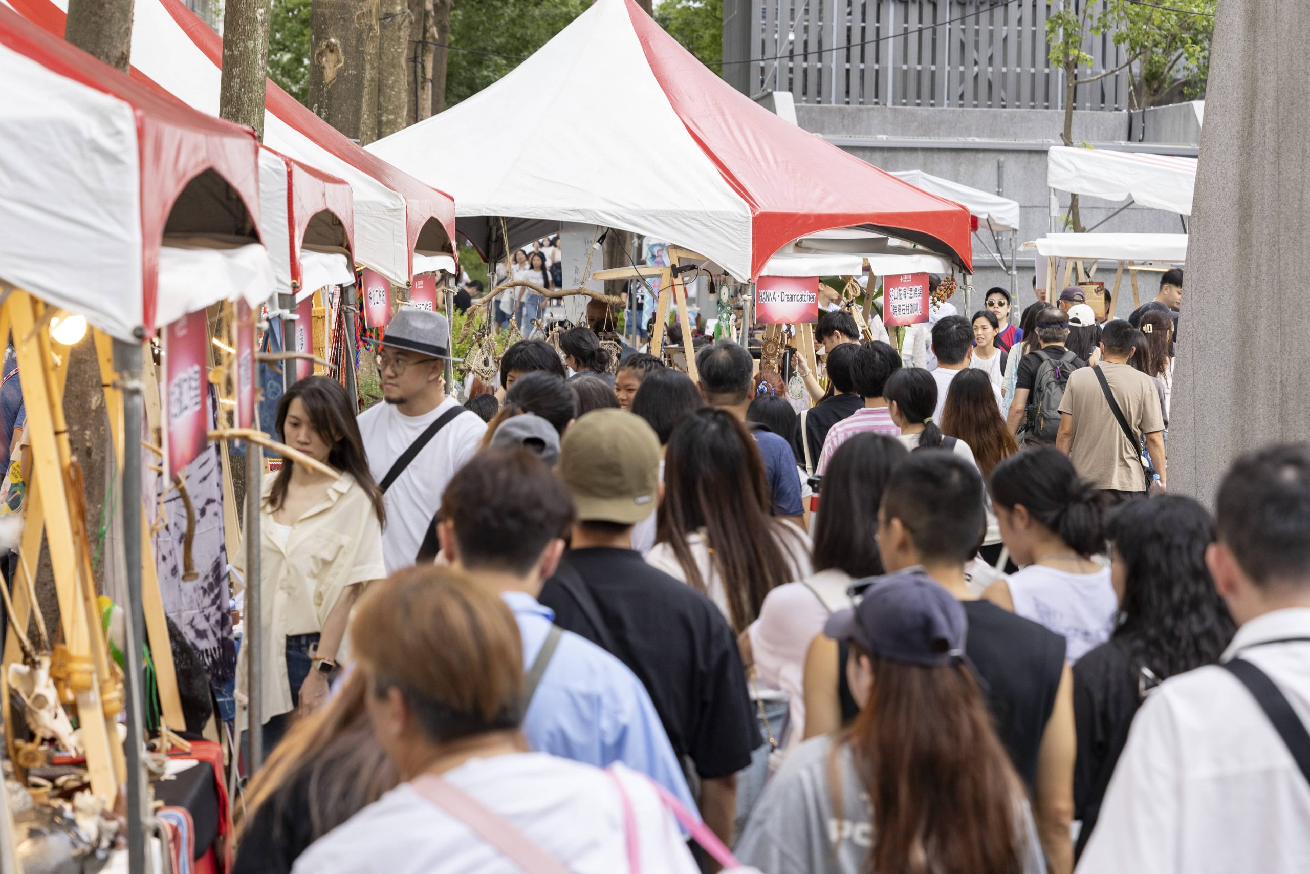 「花蓮四季好頻」秋季市集盛大登場，藝術、美食、音樂齊聚心中山公園 - 花蓮原住民族文化, 心中山線形公園南區, 2025花蓮四季好頻, 秋｜部落工藝．風格時尚, 王中榮 - 敗家達人推薦