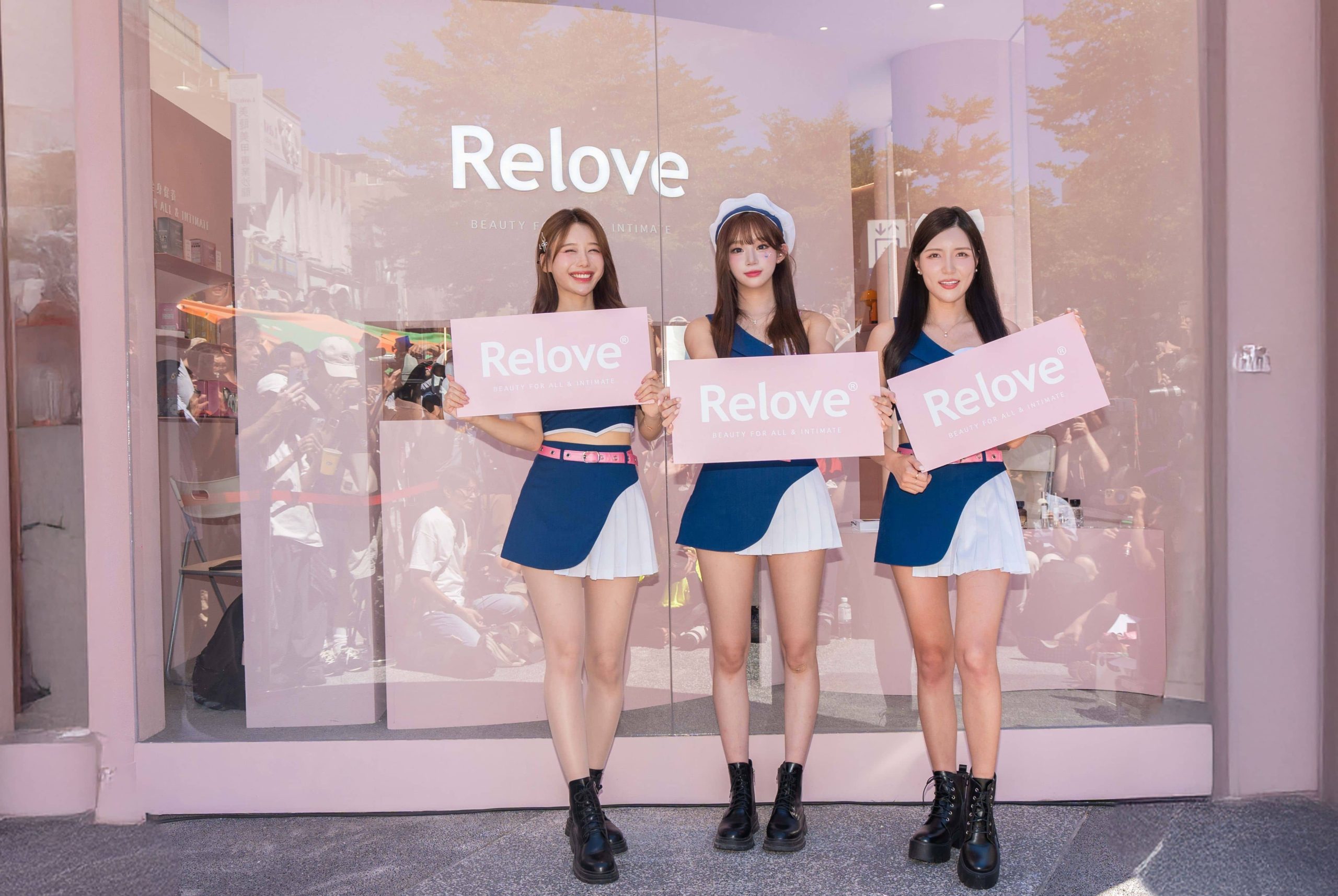 韓籍啦啦隊三本柱首度球場外同框！變身美妝店長 現場粉絲暴動 - 外泌體保養系列, 夢幻三本柱, Relove, 心中山線形廣場 - 敗家達人推薦
