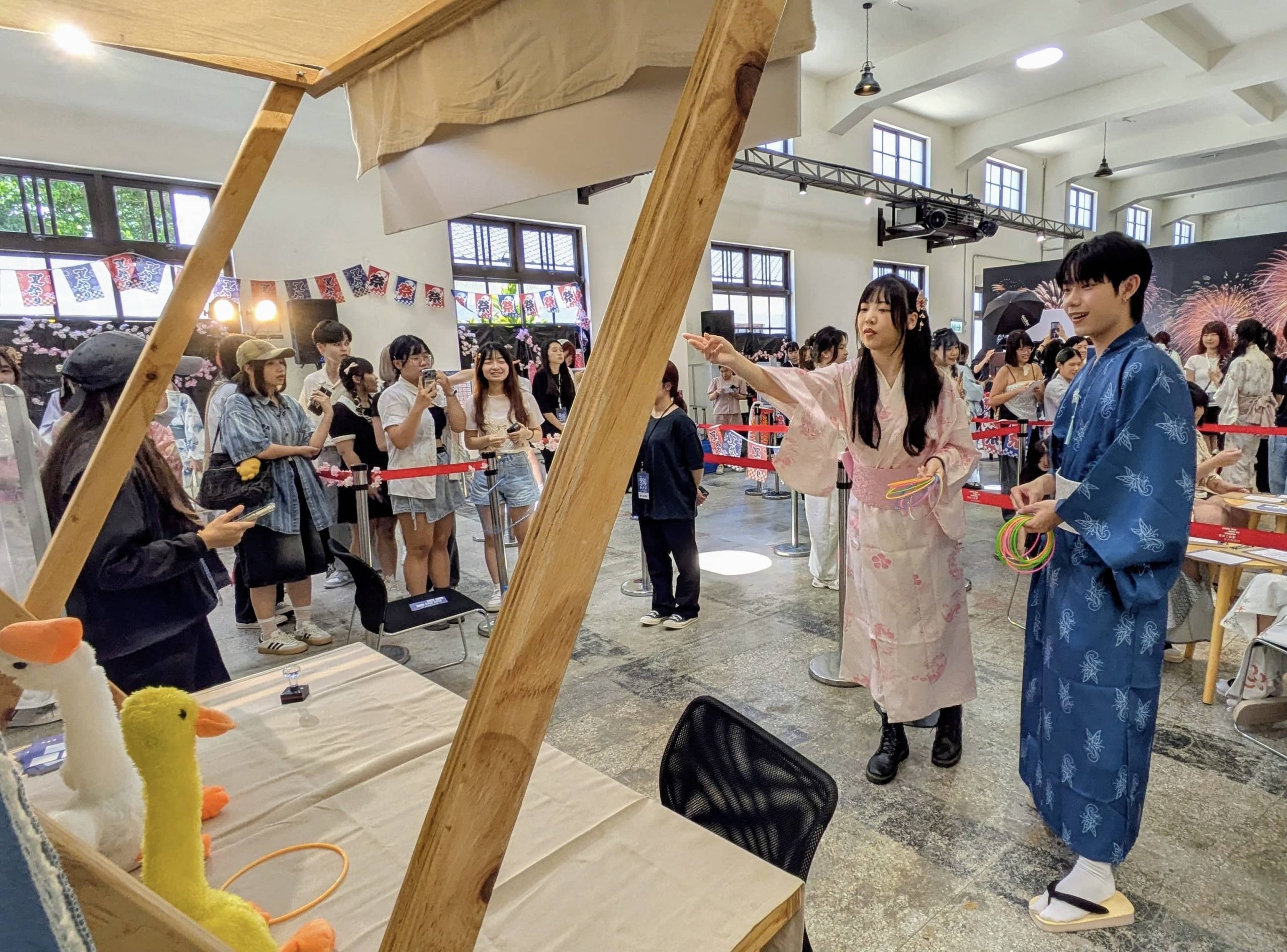 VERA、Saturnday、F.F.O、呂植宇換上浴衣集結Dolfan納涼祭 - Dolfan, VERA, Saturnday, F.F.O, 兜粉納涼祭 - 敗家達人推薦