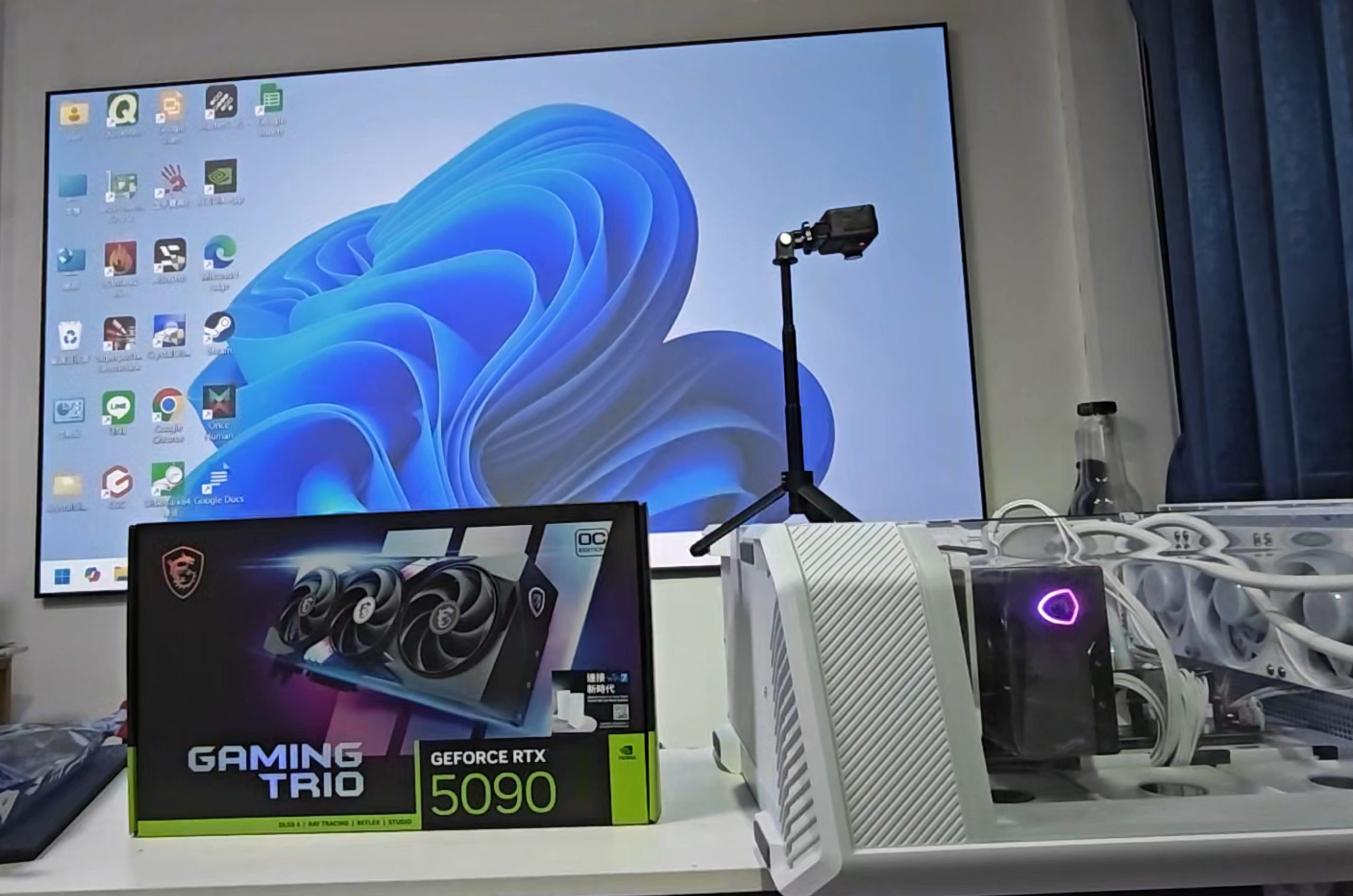 MSI RTX5090 GAMING TRIO開箱實測｜4K 237FPS、跑分 14,221 分、超靜音三風扇 - msi, 開箱, NVIDIA, RTX5090, GPU - 敗家達人推薦