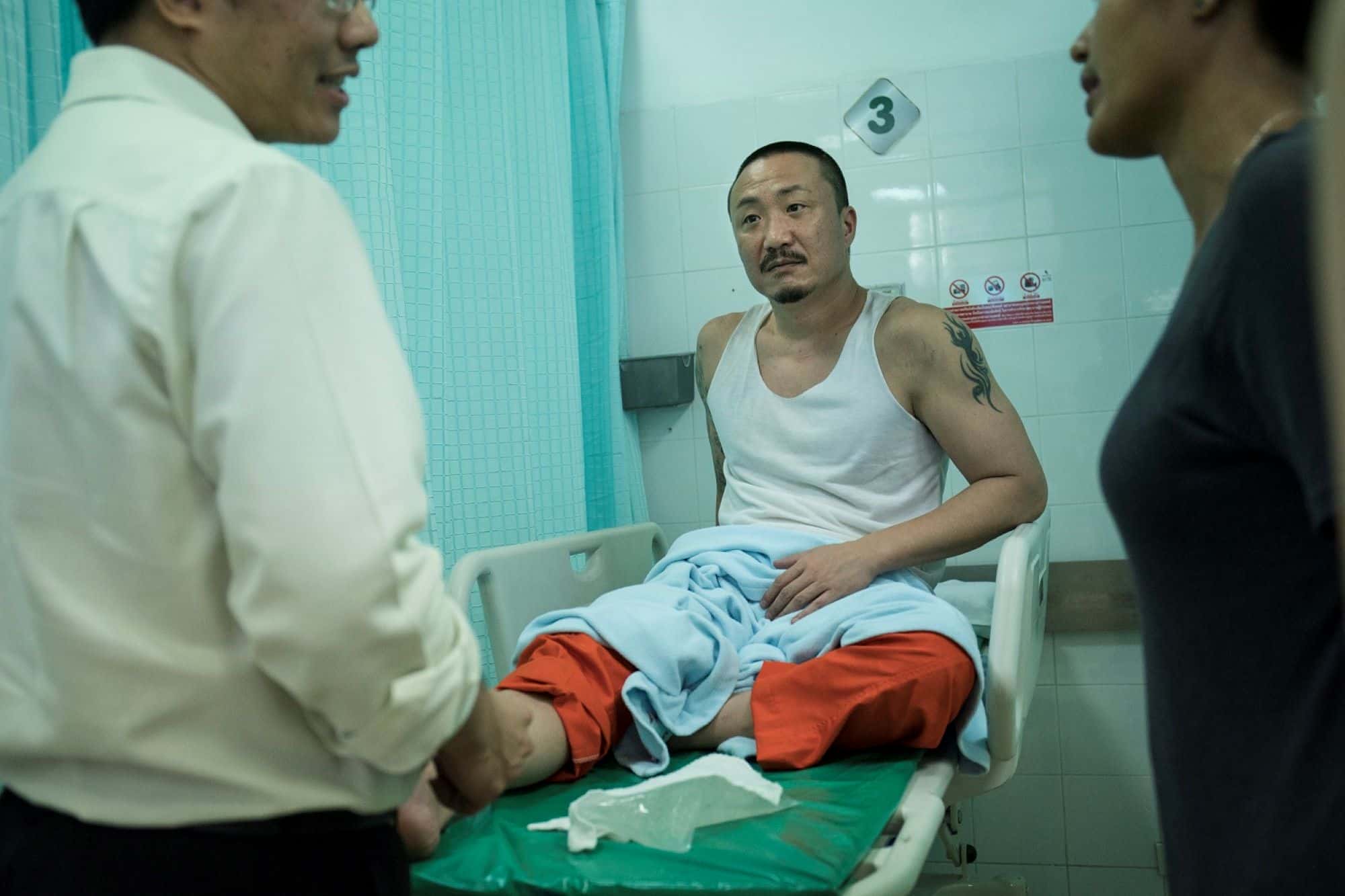 鄭中基自導自演 化身血腥復仇者 但下半身頻頻意外受傷 - 阿龍, 鄭中基, 胡耀輝, 傅舜盈 - 敗家達人推薦