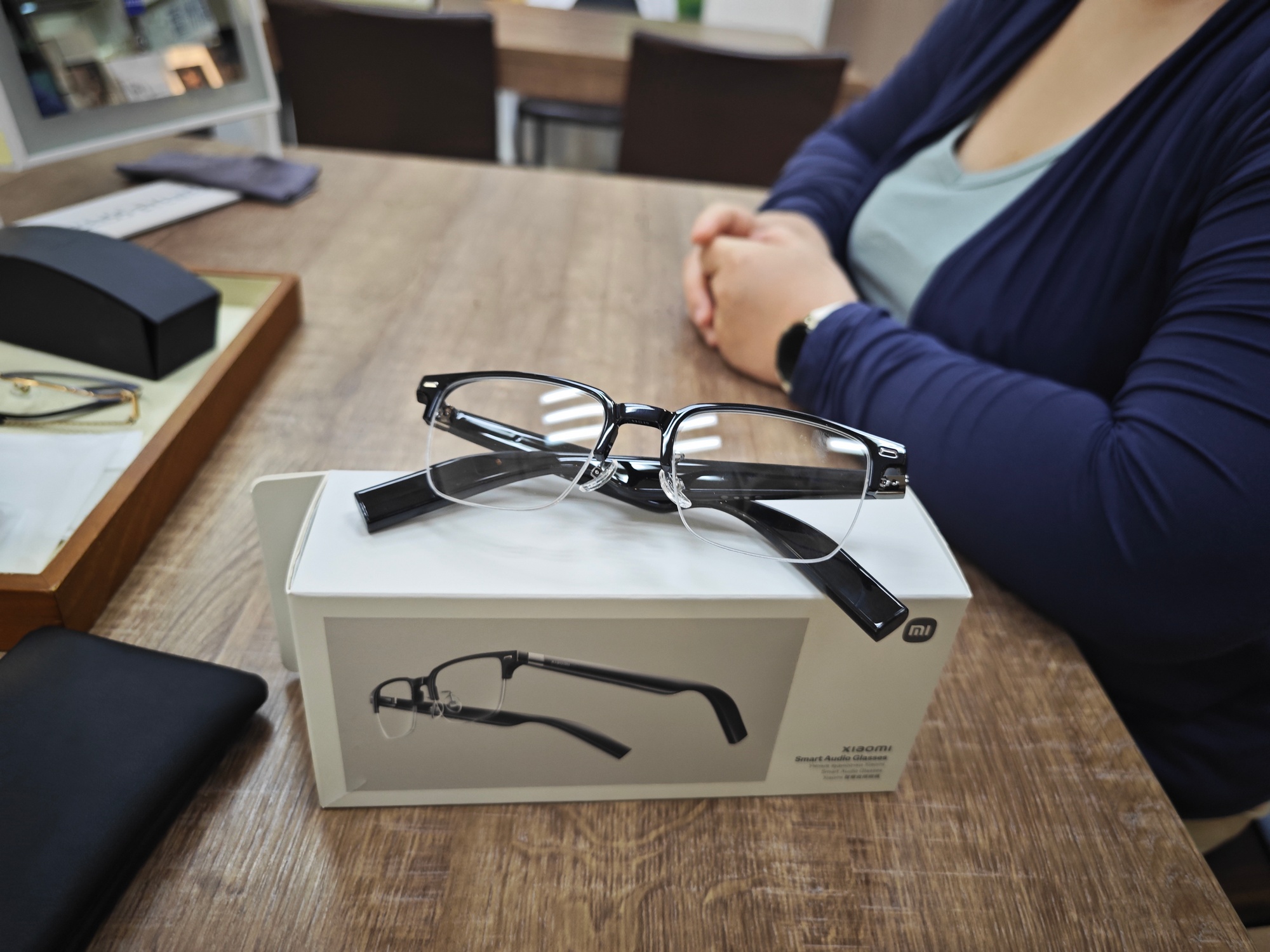 【智慧眼鏡鏡片去哪配?】小米、HTC VIVE Eagle全支援,蔡司藍光鏡片+3D客製鏡框一次搞定!蘆洲精采眼鏡。 - 小米, meta, HTC VIVE Eagle, 魅族, VASSFLIR, 智慧眼鏡, 智慧眼鏡鏡片, 蘆洲精采眼鏡 - 敗家達人推薦