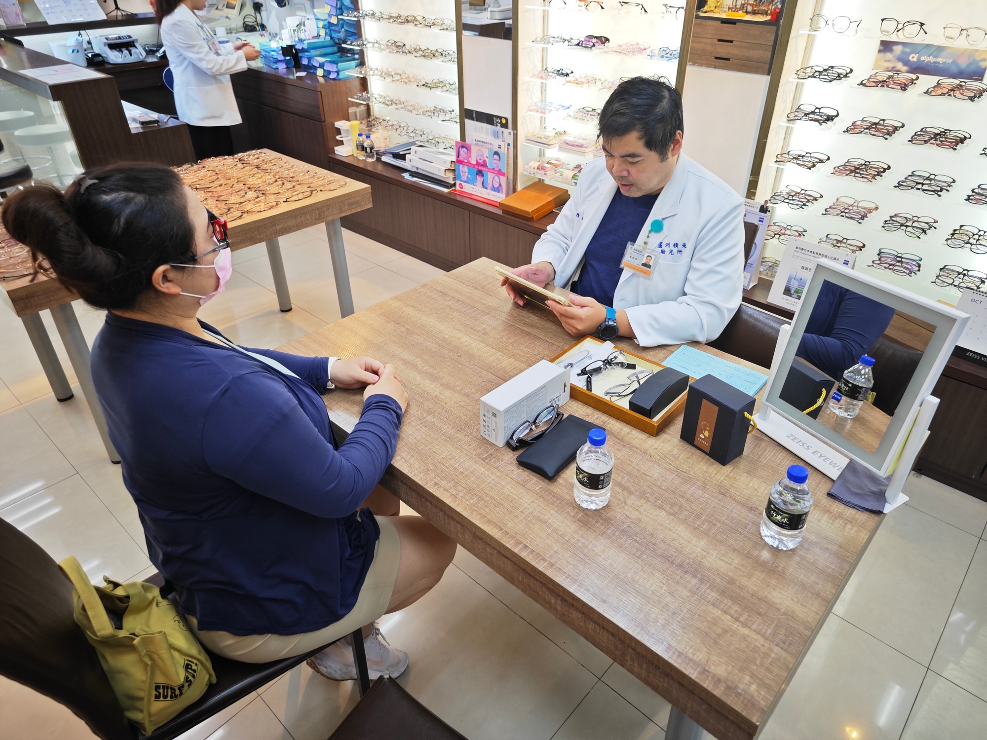 【智慧眼鏡鏡片去哪配?】小米、HTC VIVE Eagle全支援,蔡司藍光鏡片+3D客製鏡框一次搞定!蘆洲精采眼鏡。 - 小米, meta, HTC VIVE Eagle, 魅族, VASSFLIR, 智慧眼鏡, 智慧眼鏡鏡片, 蘆洲精采眼鏡 - 敗家達人推薦