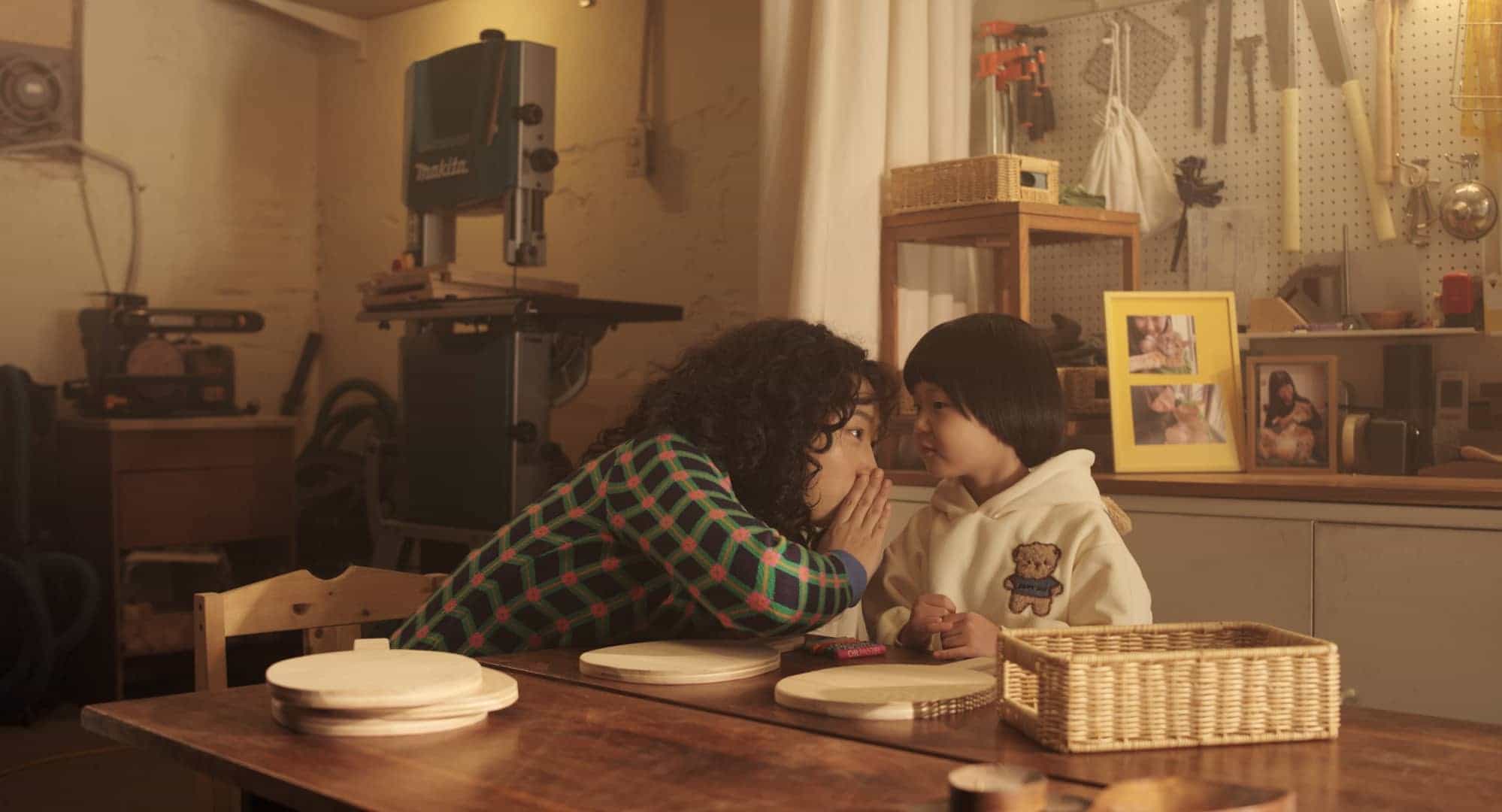 導演黃粹彬自曝望著男星照片激發靈感寫劇本 為守住清新氛圍狠心刪除吻戲 - 跟著貓走遇見愛, 柳亞貝, 吳東旻 - 敗家達人推薦