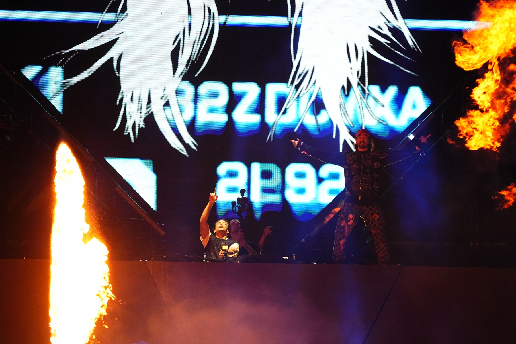 Ultra Taiwan突破2萬人朝聖！Martin Garrix、Afrojack驚喜夢幻同台「貼身抱抱」　全場尖叫：活久見 - DJ Mag, 世界百大音樂節, Ultra Taiwan超世代音樂節, 馬汀蓋瑞克斯, 艾佛傑克） - 敗家達人推薦