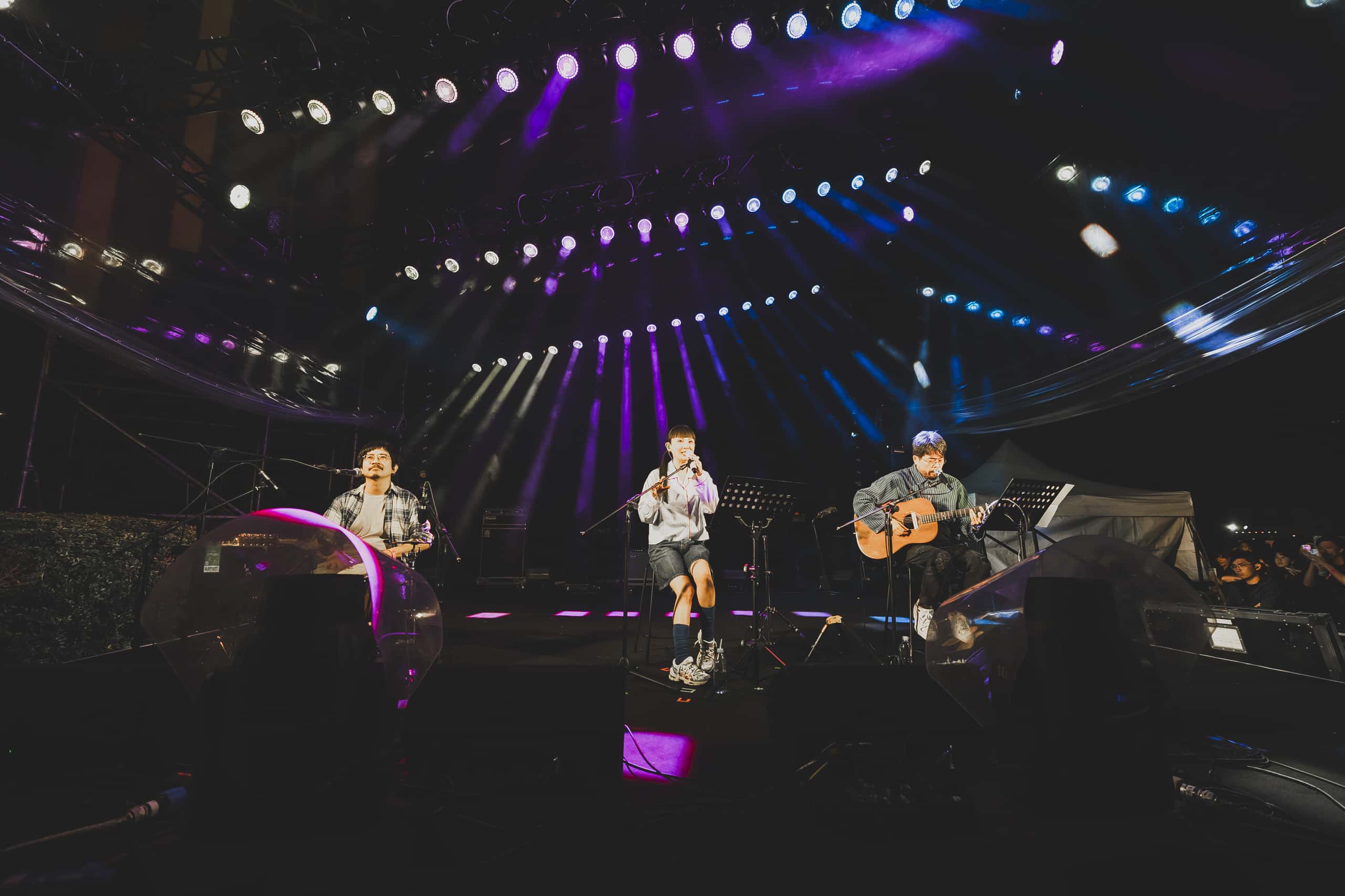 戴佩妮〈簡單〉成 20 週年最觸動時刻　歌迷大合唱點亮整場情緒 - 2025 Simple Life 簡單生活節, 國泰世華CUBE, 華山大草原, Simple Life - 敗家達人推薦