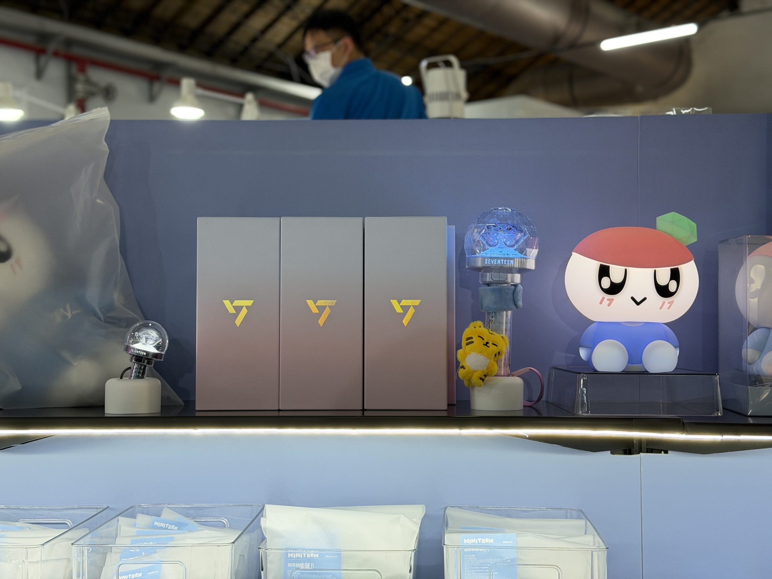 韓國人氣男團SEVENTEEN官方周邊快閃店登陸台北，與粉絲近距離相見。 - SEVENTEEN GLOBAL POP-UP in TAIPEI, 松山文創園區, SEVENTEEN, Serenity - 敗家達人推薦