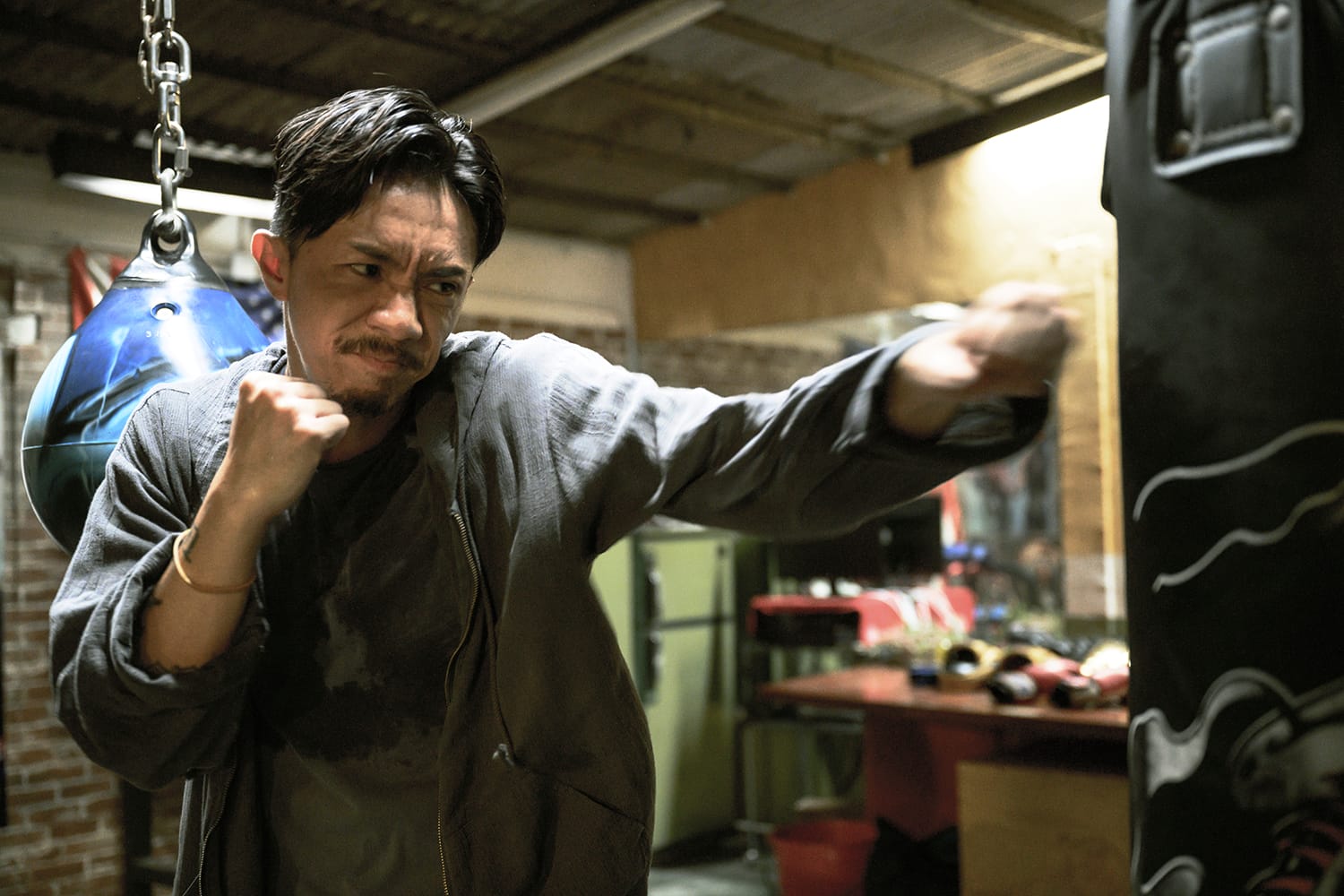 不想花兩年時間肉體改造 挑戰演技的作品不見天日 自費六位數港幣完成電影 - 朱栢康, 金童, 陳維冠, 張繼聰, 曾志偉, 韋羅莎 - 敗家達人推薦