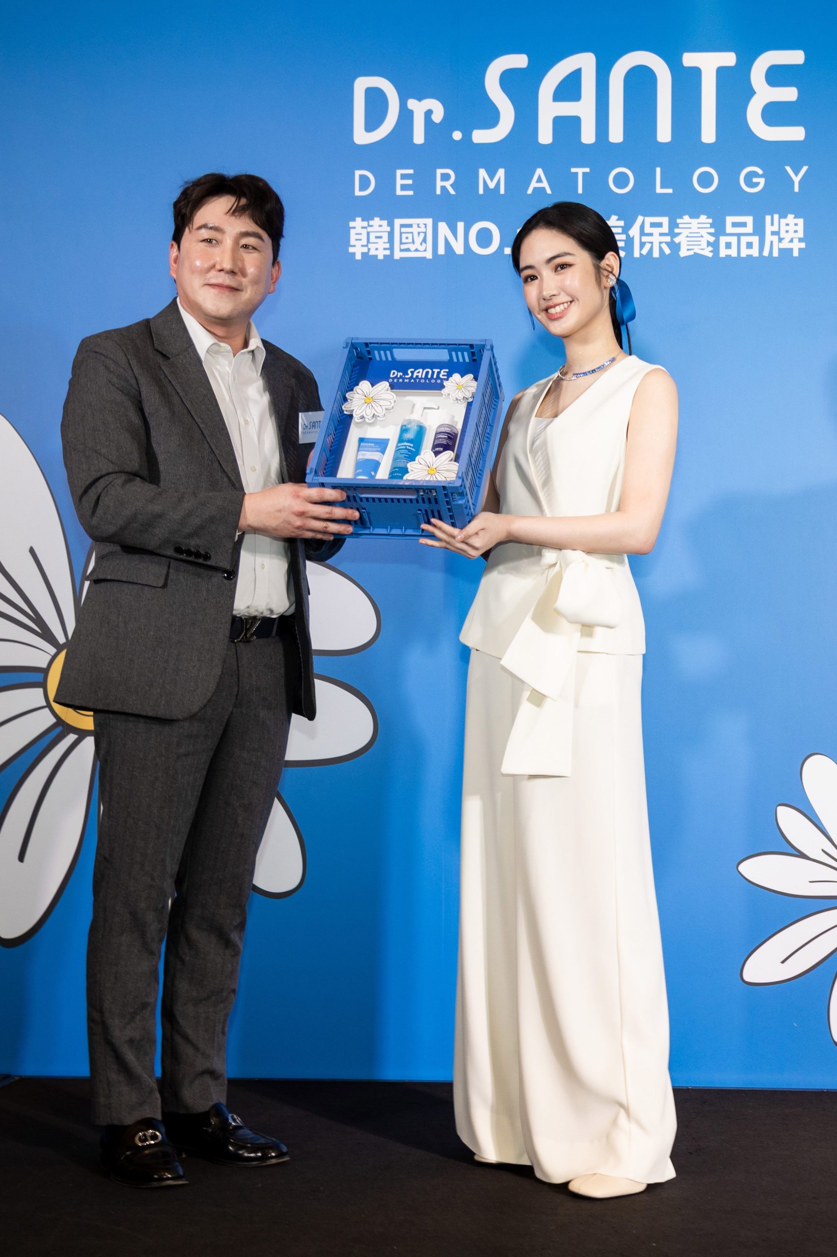 「從韓劇現場到日常生活,新生代女神雷嘉汭 穩肌保養秘訣是Dr.SANTE韓國善對 甘菊藍!」 - Dr.SANTE 善對, 雷嘉汭 - 敗家達人推薦