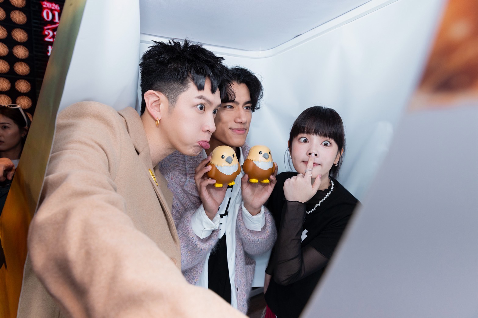 「功夫」快閃店登場!柯震東、王淨、朱軒洋合影,展現戲裡「師兄妹」默契 - 王淨, 拜我為師, 都市恐怖病, 功夫, 柯震東, 九把刀, 朱軒洋 - 敗家達人推薦