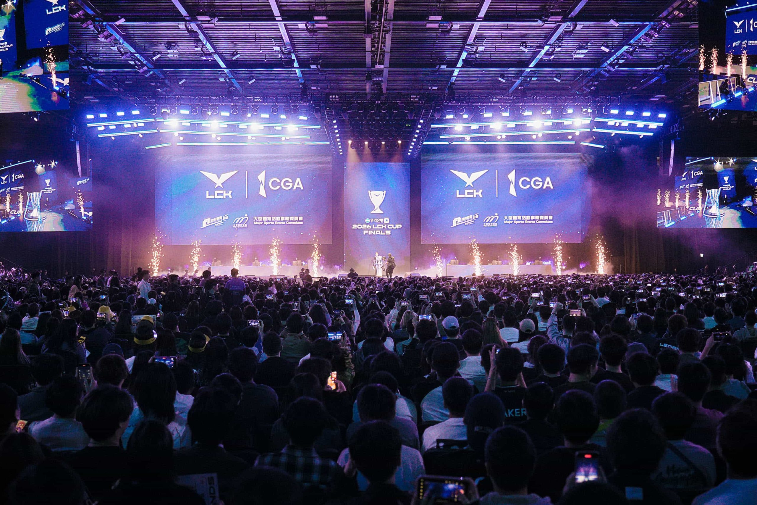 LCK Cup 首度移師香港圓滿舉行 Gen.G 直落三局強勢封王 兩日超過三萬人次參與 - Cyber Games Arena, 2026 LCK Cup Finals in Hong Kong presented by CGA, CGA, LCK, Festival Zone - 敗家達人推薦