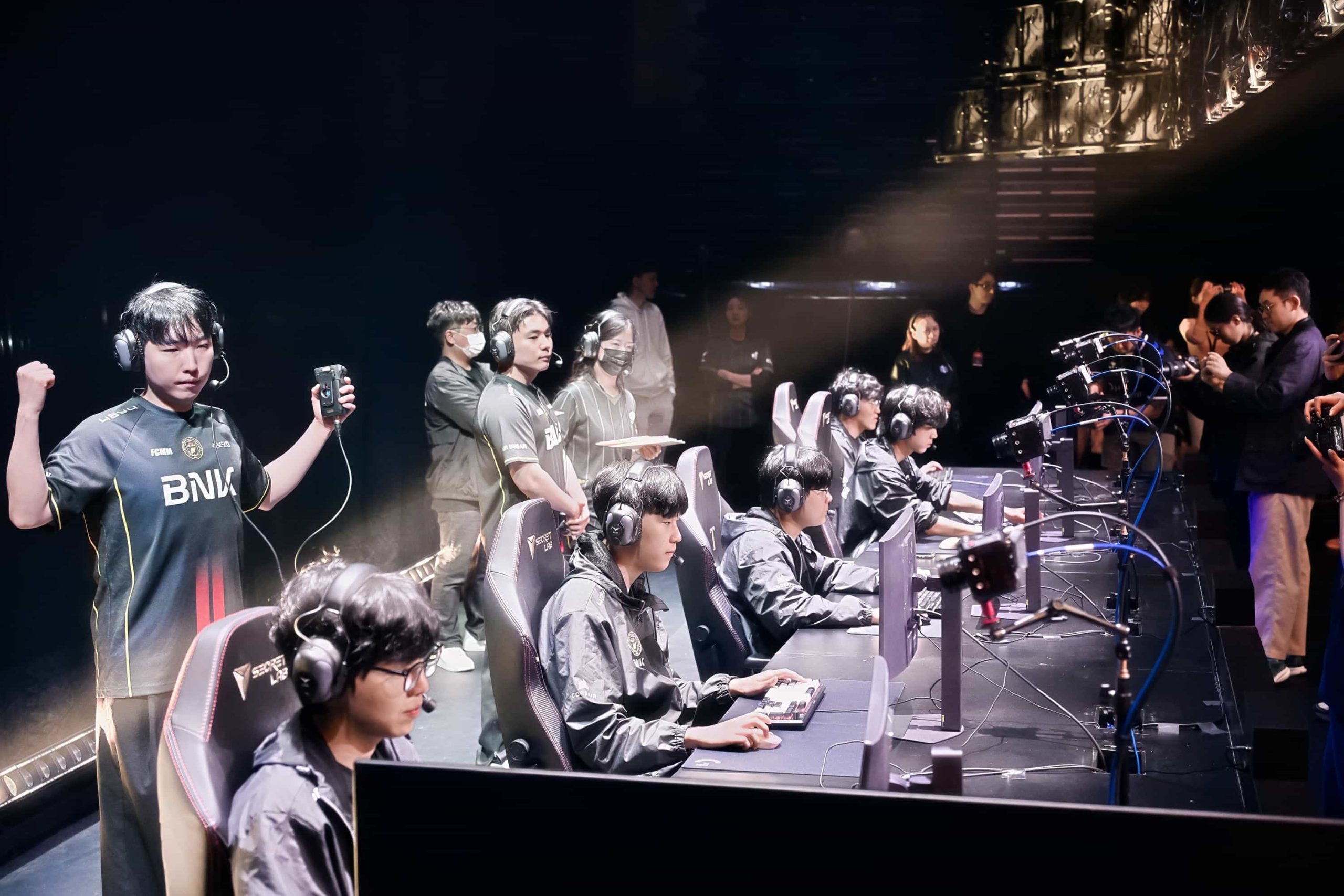 LCK Cup 首度移師香港圓滿舉行 Gen.G 直落三局強勢封王	兩日超過三萬人次參與 - Cyber Games Arena, 2026 LCK Cup Finals in Hong Kong presented by CGA, CGA, LCK, Festival Zone - 敗家達人推薦