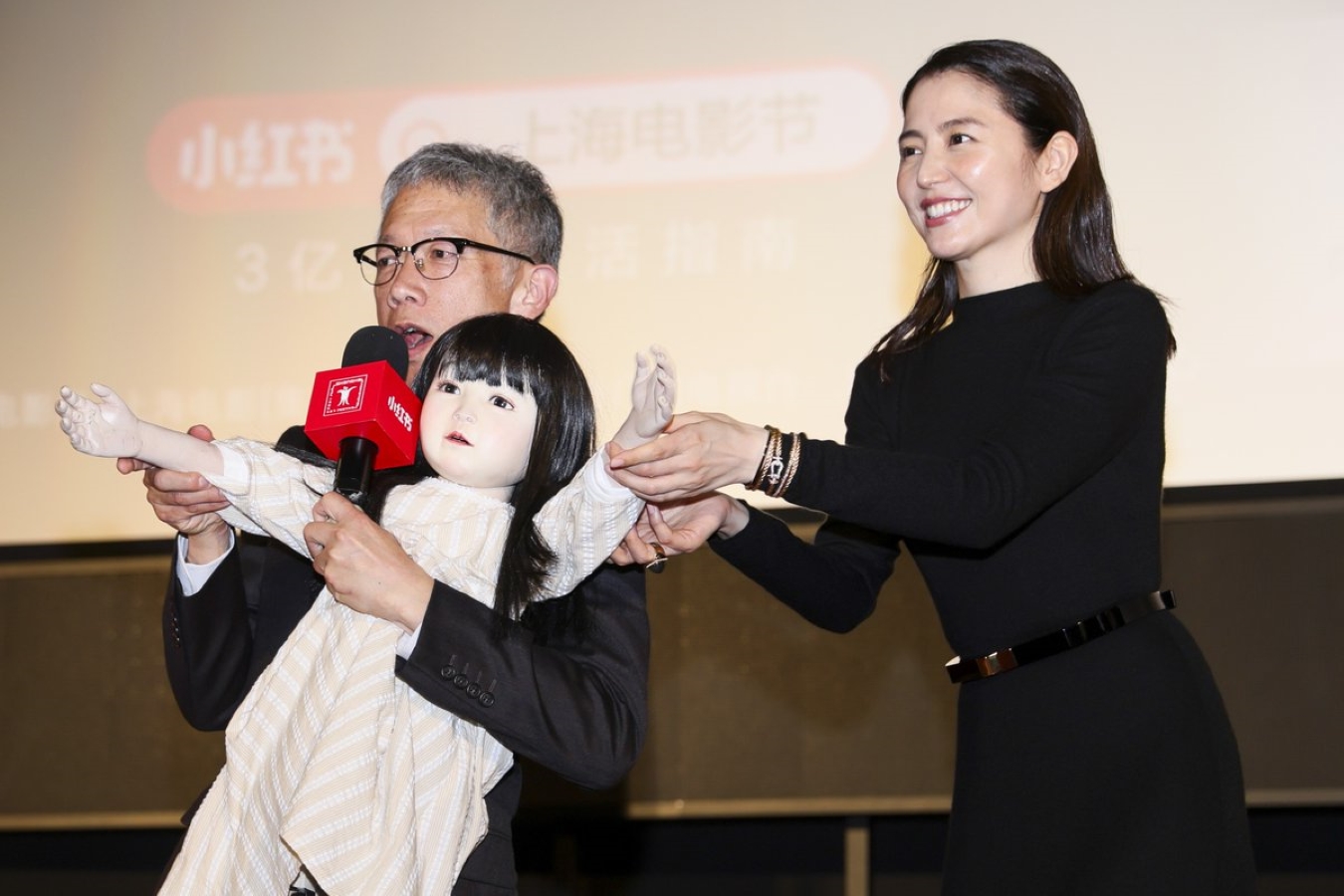 日本喜劇名導矢口史靖黑化轉型　匿名打造《鬼娃娃》嚇出18億票房佳績 - 日版安娜貝爾, 鬼娃娃, 本田都都花, 池村碧彩 - 敗家達人推薦