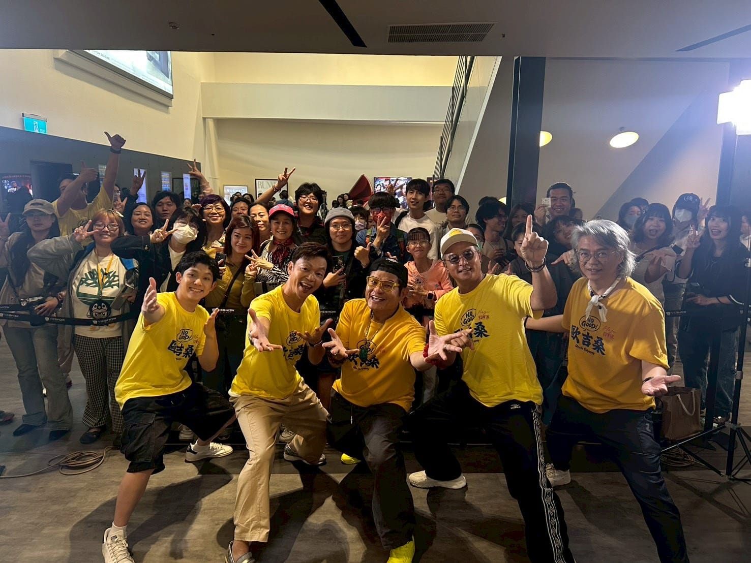 《NO GOOD！歐吉桑》許效舜嘆「我沒機會抱爸爸了」要求台下夫妻牽手！李國煌：還有愛的人在 - 李國煌, NO GOOD！歐吉桑, 李銘順, 許效舜, 張清峰 - 敗家達人推薦