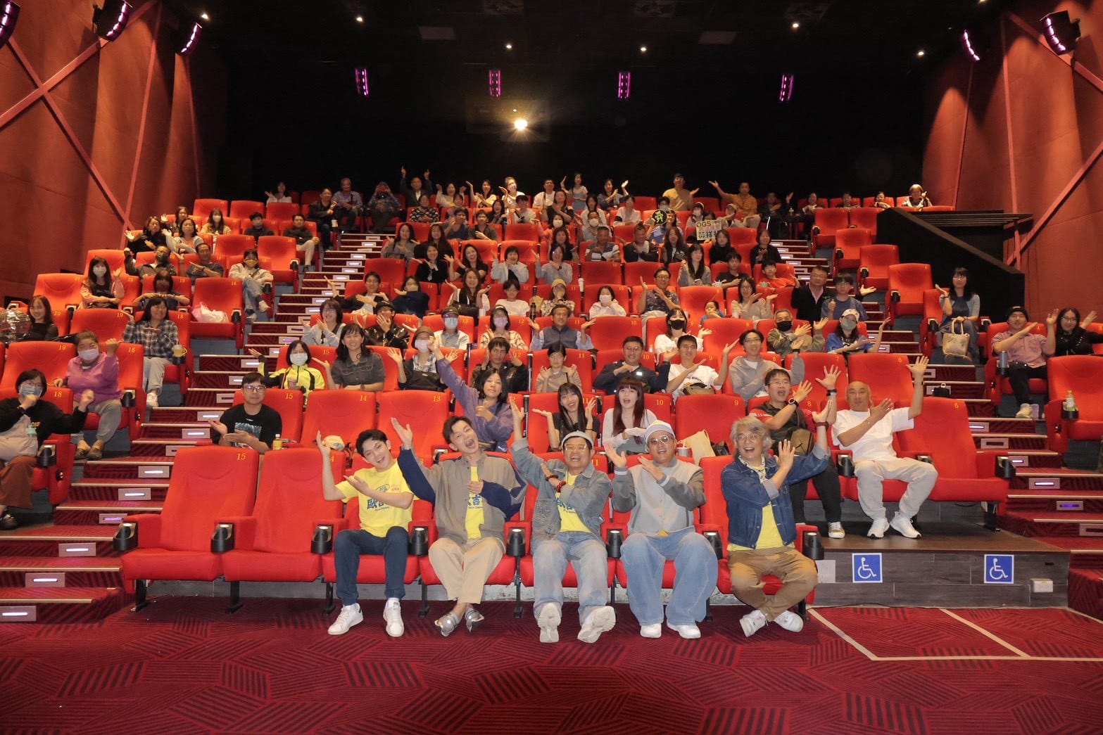 《NO GOOD！歐吉桑》許效舜嘆「我沒機會抱爸爸了」要求台下夫妻牽手！李國煌：還有愛的人在 - 李國煌, NO GOOD！歐吉桑, 李銘順, 許效舜, 張清峰 - 敗家達人推薦