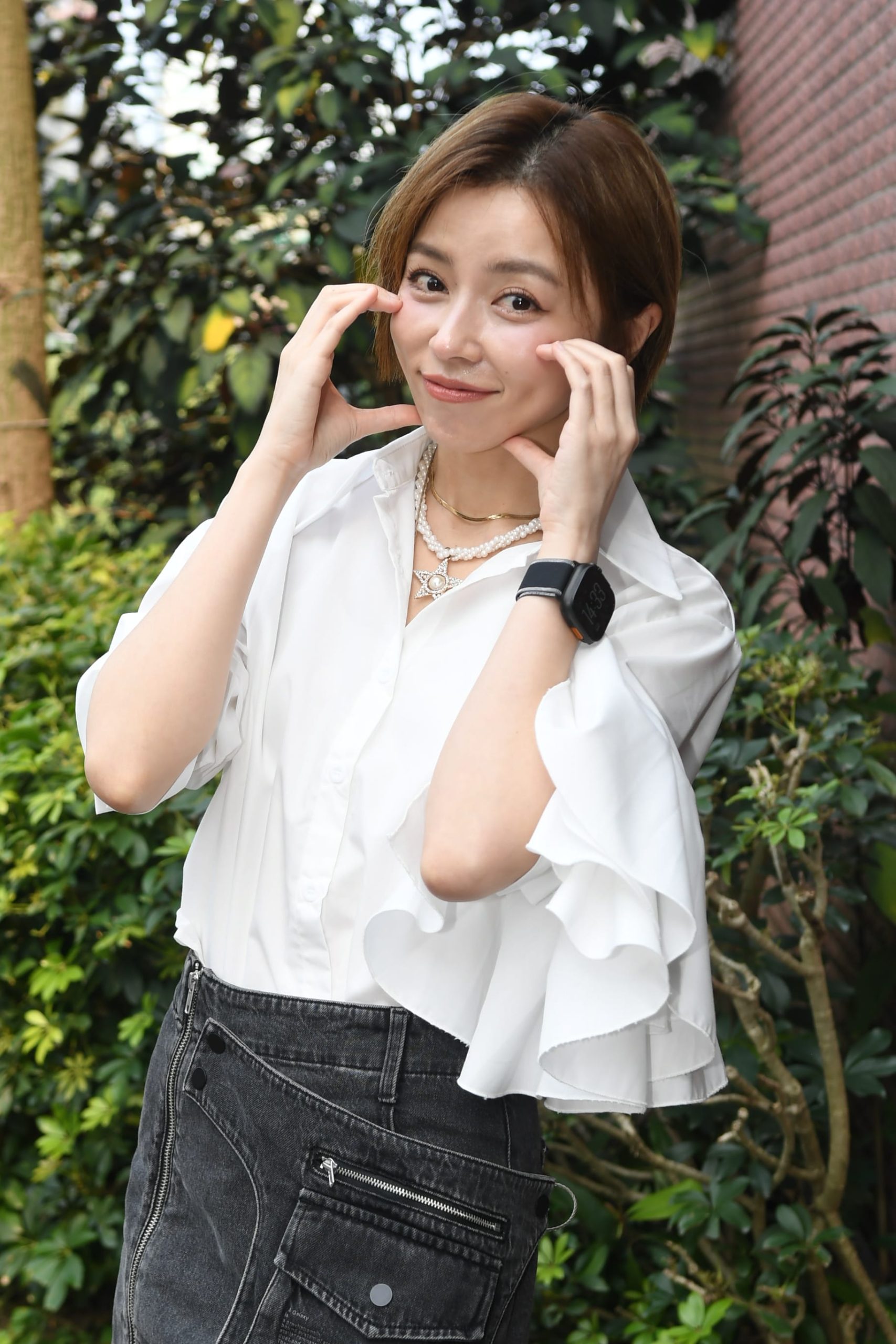 接棒「台灣第一美女」蕭薔做公益!王瞳攜「霸氣樂團」喊「戰兢恐懼」 - 願有情Action, 網紅與善的距離, 伍宗德, 霸氣樂團, 王瞳 - 敗家達人推薦