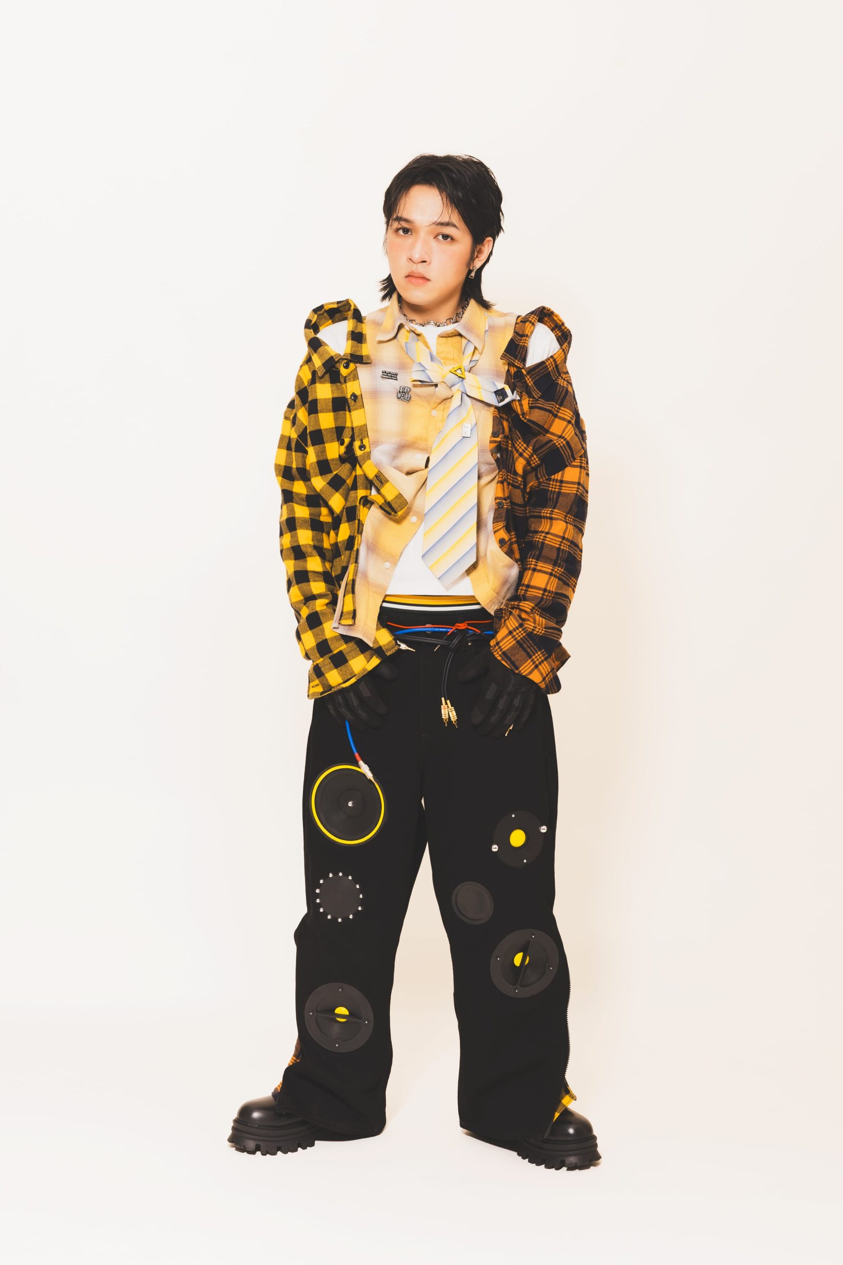 艾蜜莉AMILI推新輯《悲劇演員》把人生低潮寫成一場沒有下戲的戲 - 悲劇演員, 艾蜜莉, 暫停, 聚光燈 - 敗家達人推薦