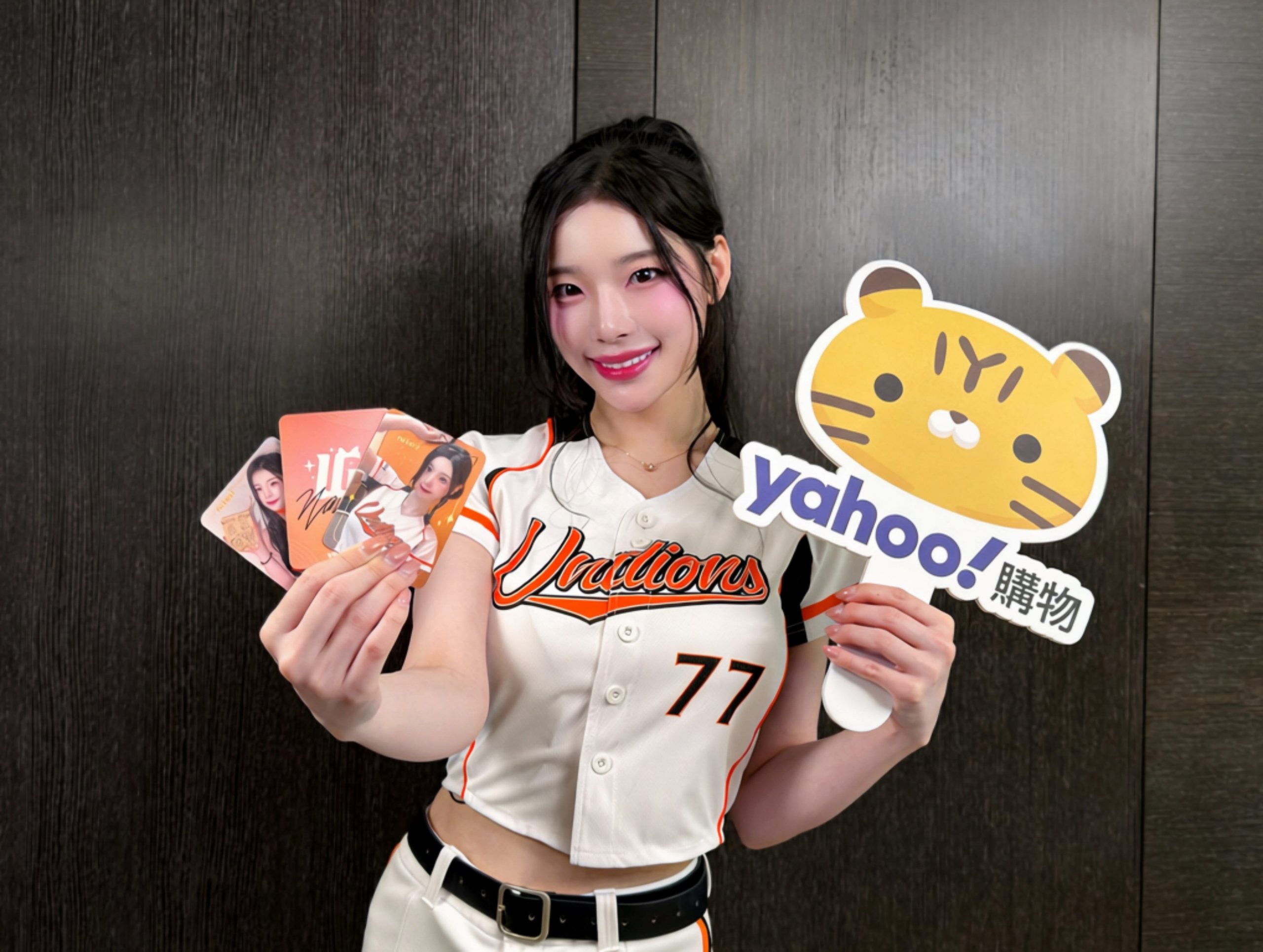 啦啦隊女神趙娟週甜喊「想定居台灣」、生日獻驚喜！ - Mimi, Yahoo購物, 618年中慶, Uni-Girls - 敗家達人推薦