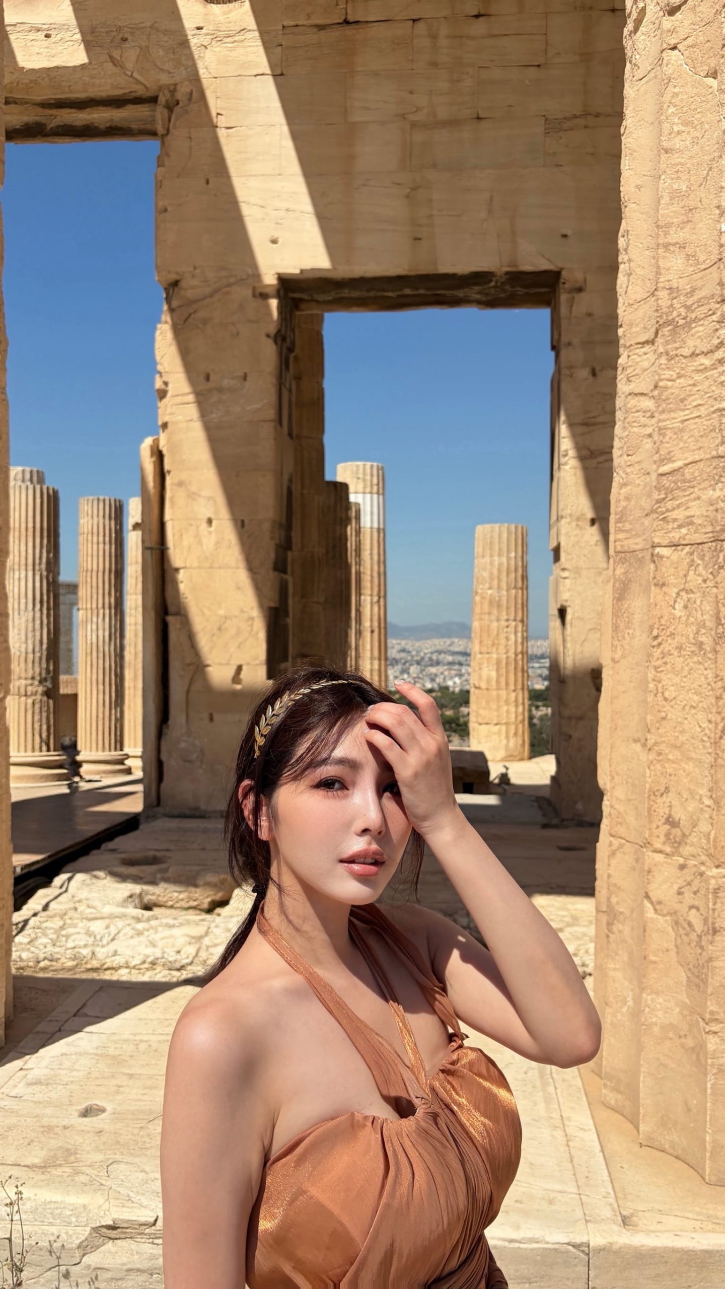 房產女王朱琦郁重遊聖托里尼　親揭希臘房市現況：黃金簽證已不划算 - 朱琦郁, 房產女王 - 敗家達人推薦