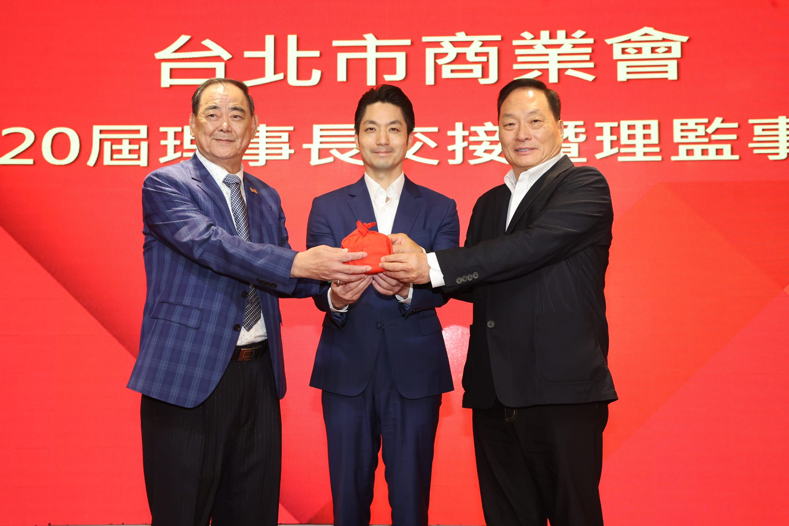 王令麟當選台北市商業會理事長 宣示團結商業界、打造政府與企業最重要溝通橋樑 - 王令麟, 台北市商業會, 第20屆理監事 - 敗家達人推薦