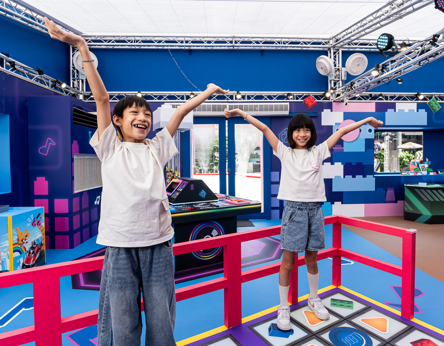 「樂高®夏日遊樂場」登場 逾6萬顆顆粒打造樂高®未來城 邀親子開啟玩樂模式！ - 樂高, 樂高®夏日遊樂場, 黃彥智, James, 30年後的未來城, 樂高®未來城 - 敗家達人推薦