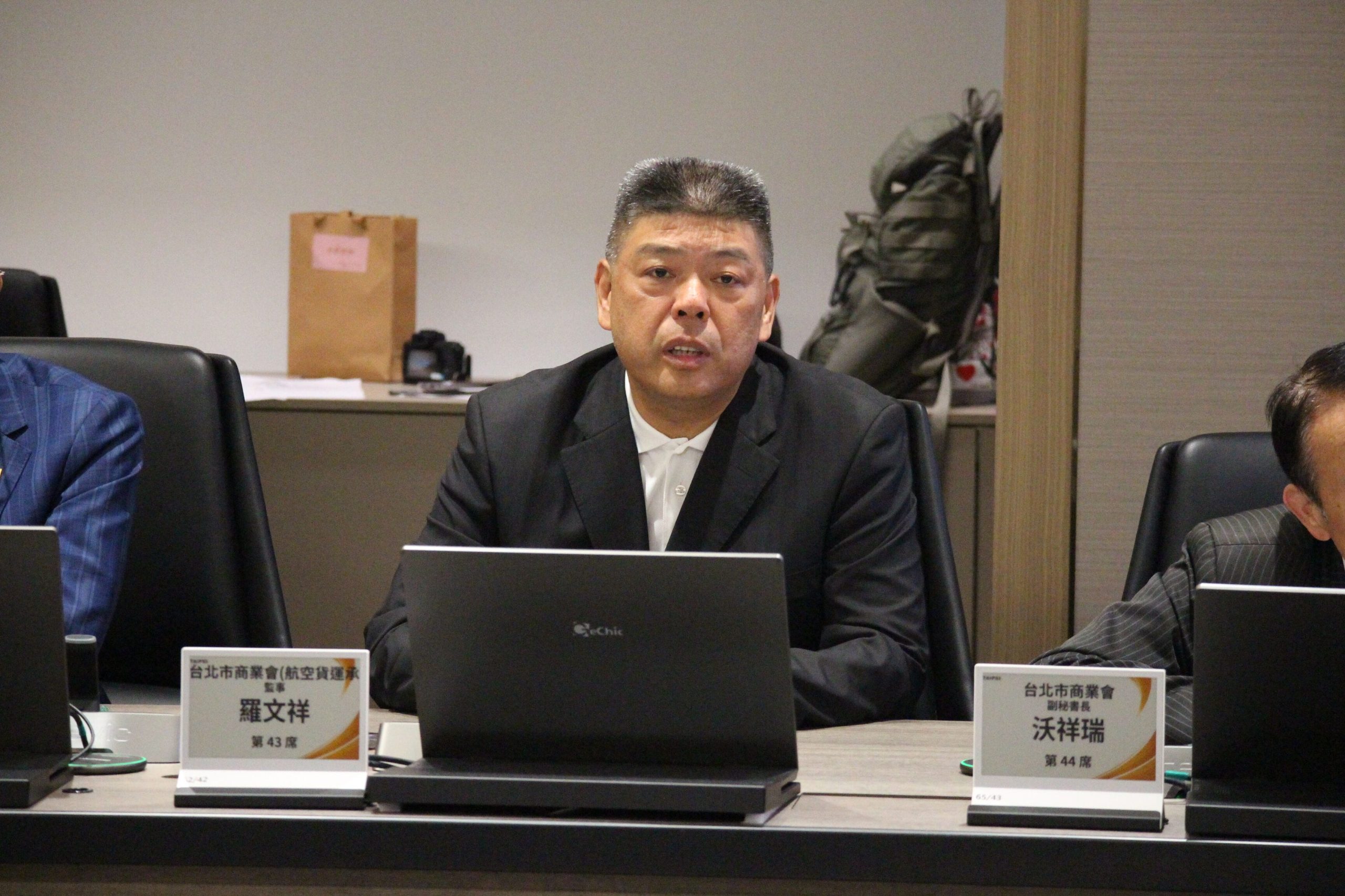 台北市商業會舉辦產業發展座談會 王令麟:攜手產官學推動AI轉型、破解缺工困境 - 王令麟, 115年產業發展座談會 - 敗家達人推薦